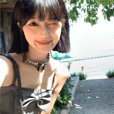 霓虹心 海报